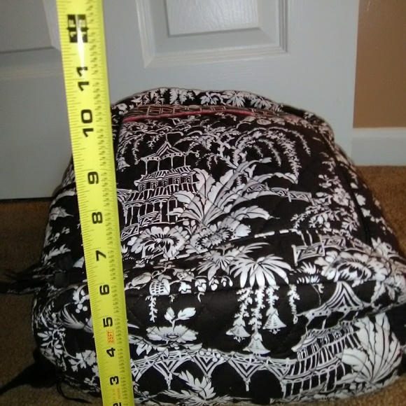 Vera Bradley Backpack - Picture 4 of 8